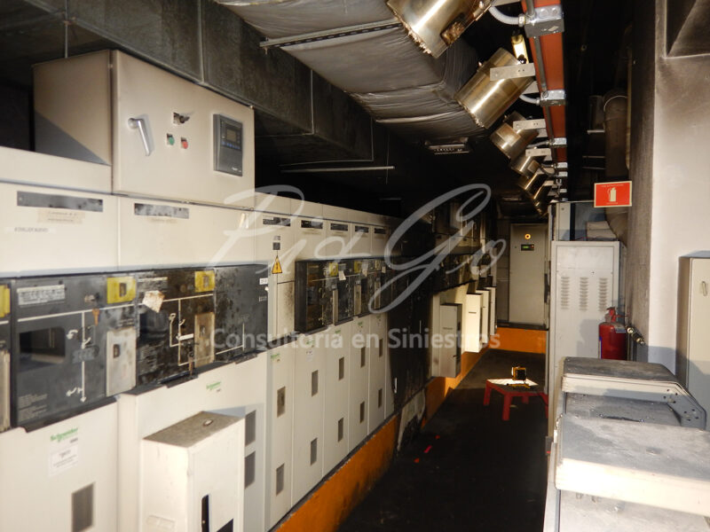 Investigacion de incendios y explosiones en México Investigación de incendios Investigacion de incendios Investigación de incendios y explosiones en méxico Investigación de siniestros Siniestro Siniestros Pi&Go