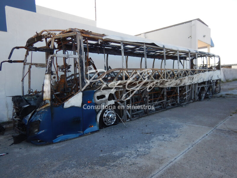 Investigacion de incendios y explosiones en México Investigación de incendios Investigacion de incendios Investigación de incendios y explosiones en méxico Investigación de siniestros Siniestro Siniestros Pi&Go