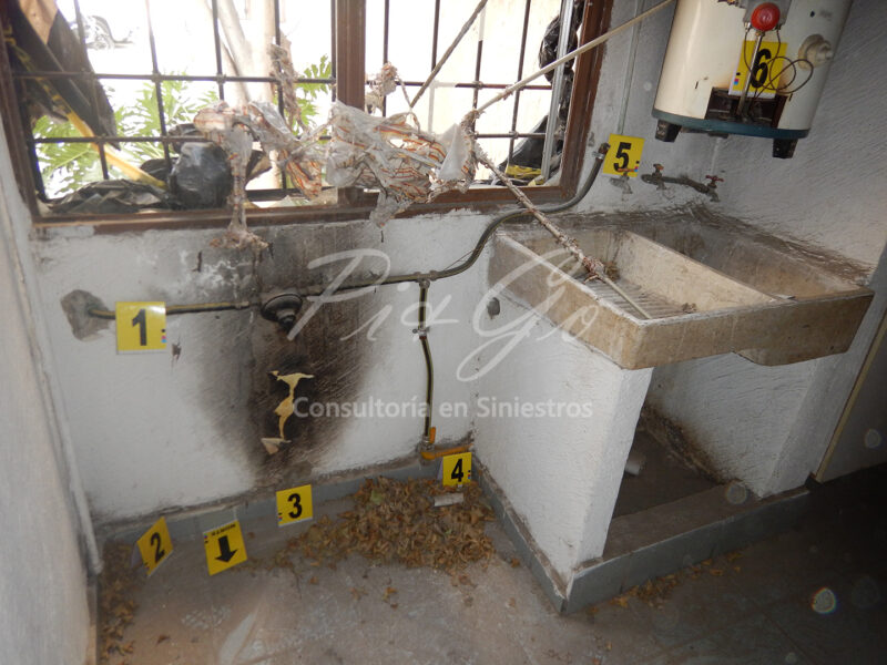 Investigacion de incendios y explosiones en México Investigación de incendios Investigacion de incendios Investigación de incendios y explosiones en méxico Investigación de siniestros Siniestro Siniestros Pi&Go